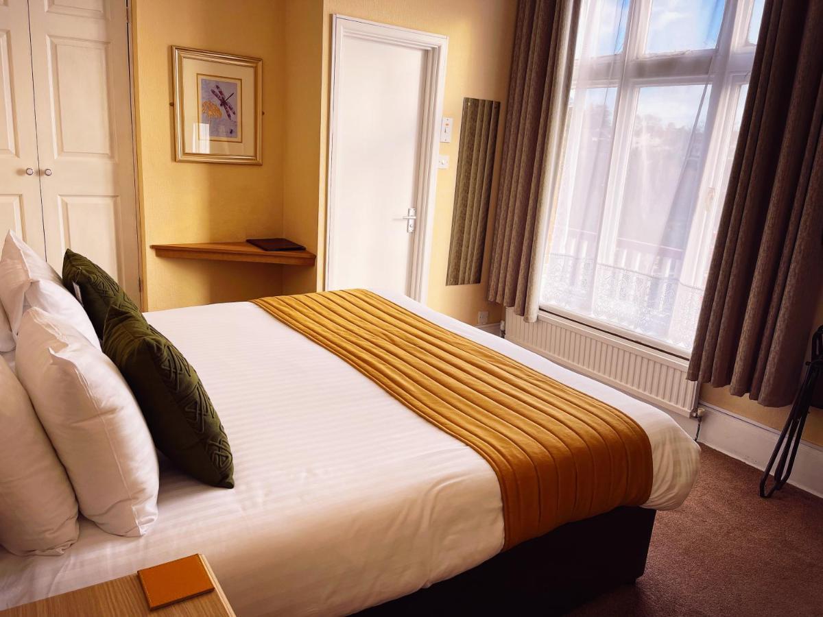 The Robin Hill Bed and Breakfast Torquay Εξωτερικό φωτογραφία
