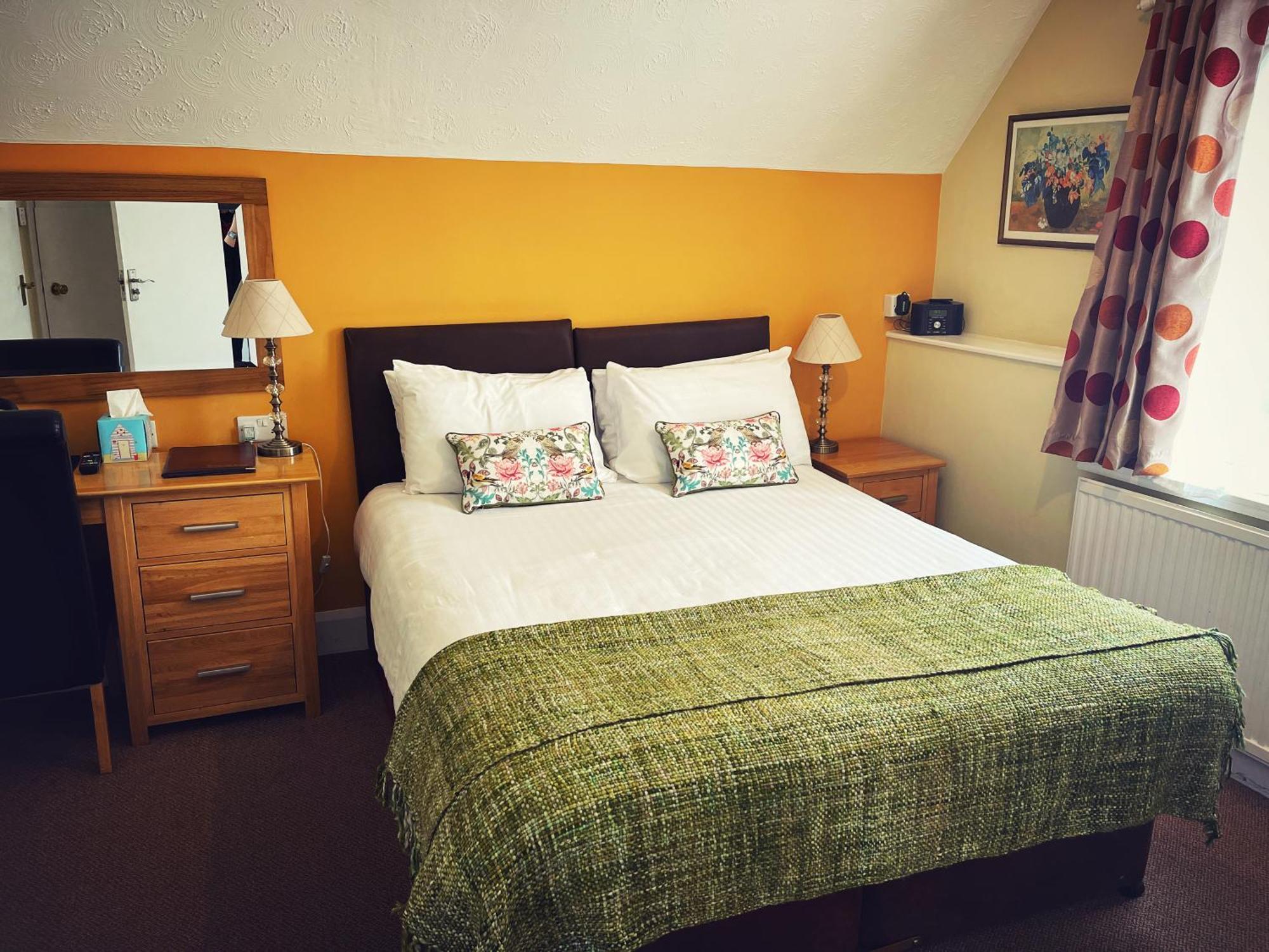 The Robin Hill Bed and Breakfast Torquay Εξωτερικό φωτογραφία